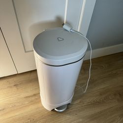 Munchkin - LED Diaper Pail