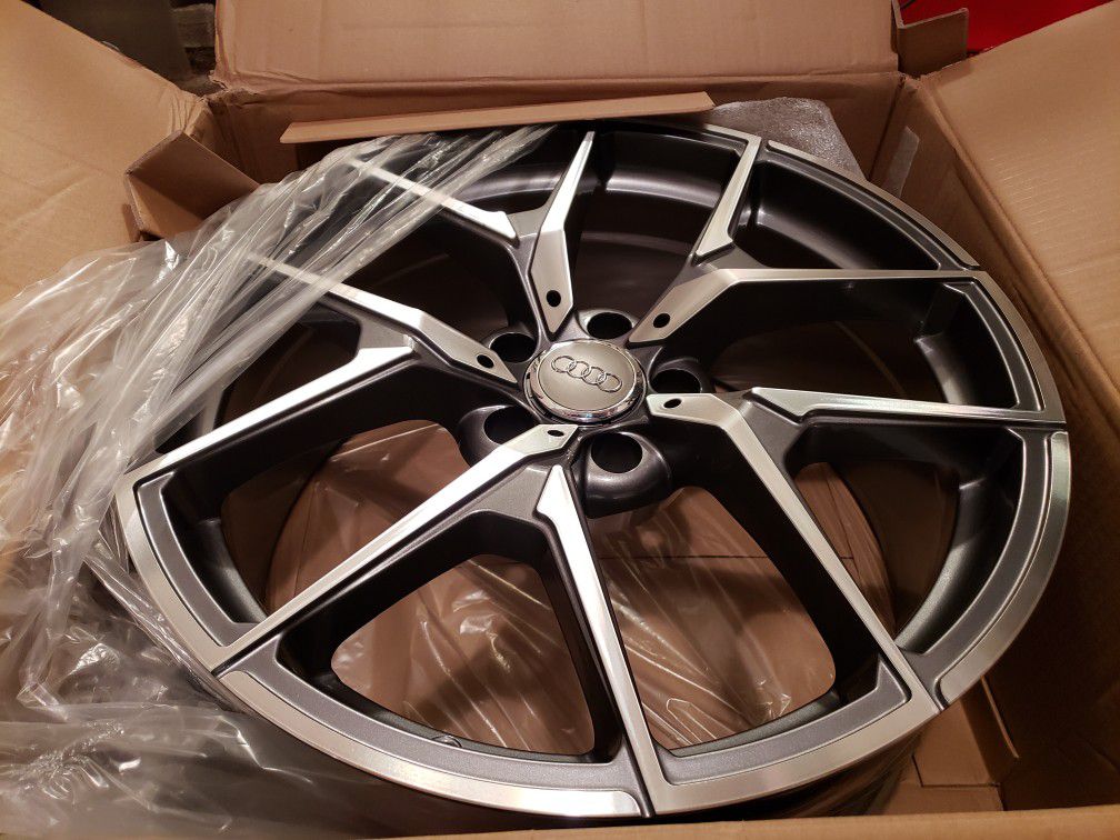 19" Staggered Rims