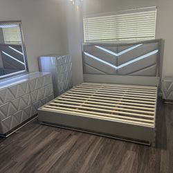 New Bedroom Set Financing Available $39 Down payment 