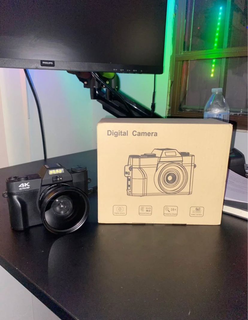 4K Digital Camera with WiFi, 3-inch 180-degree Flip Screen