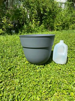 15 1/2” x 12 5/8”H Gray Plastic Planter Pot - No Drain Holes - LIKE NEW