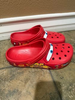 Crocs men size 11 lightning mcqueen