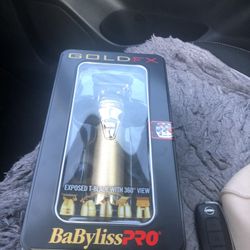 BABYLISSPRO® GOLDFX OUTLINING TRIMMER