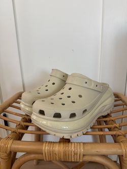 Mega Crush Croc Clogs: Bone, women’s size 10