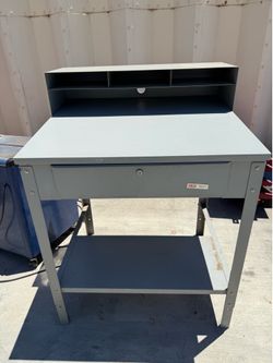 Shop cabinet