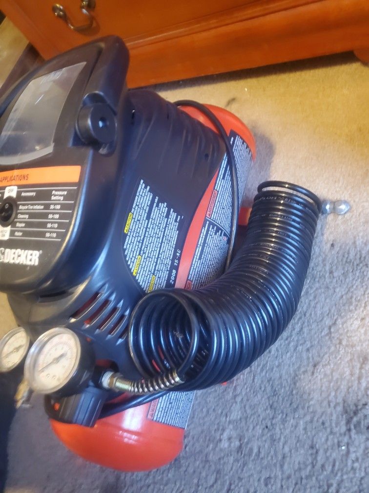 New Black & Decker 4 Gallon Compressor for Sale in Smithtown, NY - OfferUp