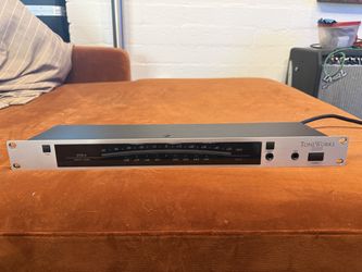 Korg DTR-2 Rack-mountable digital tuner