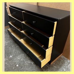 8 drawers dresser / Eight drawers dresser / Cajonera / Comoda