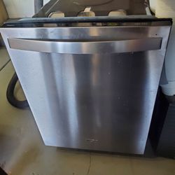 Whirlpool Dishwasher