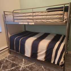 Metal Twin Bunkbeds
