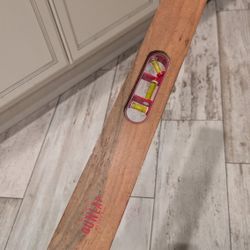 VINTAGE DUNLOP WOOD PLANK 18" LEVEL Good Condition Works Well