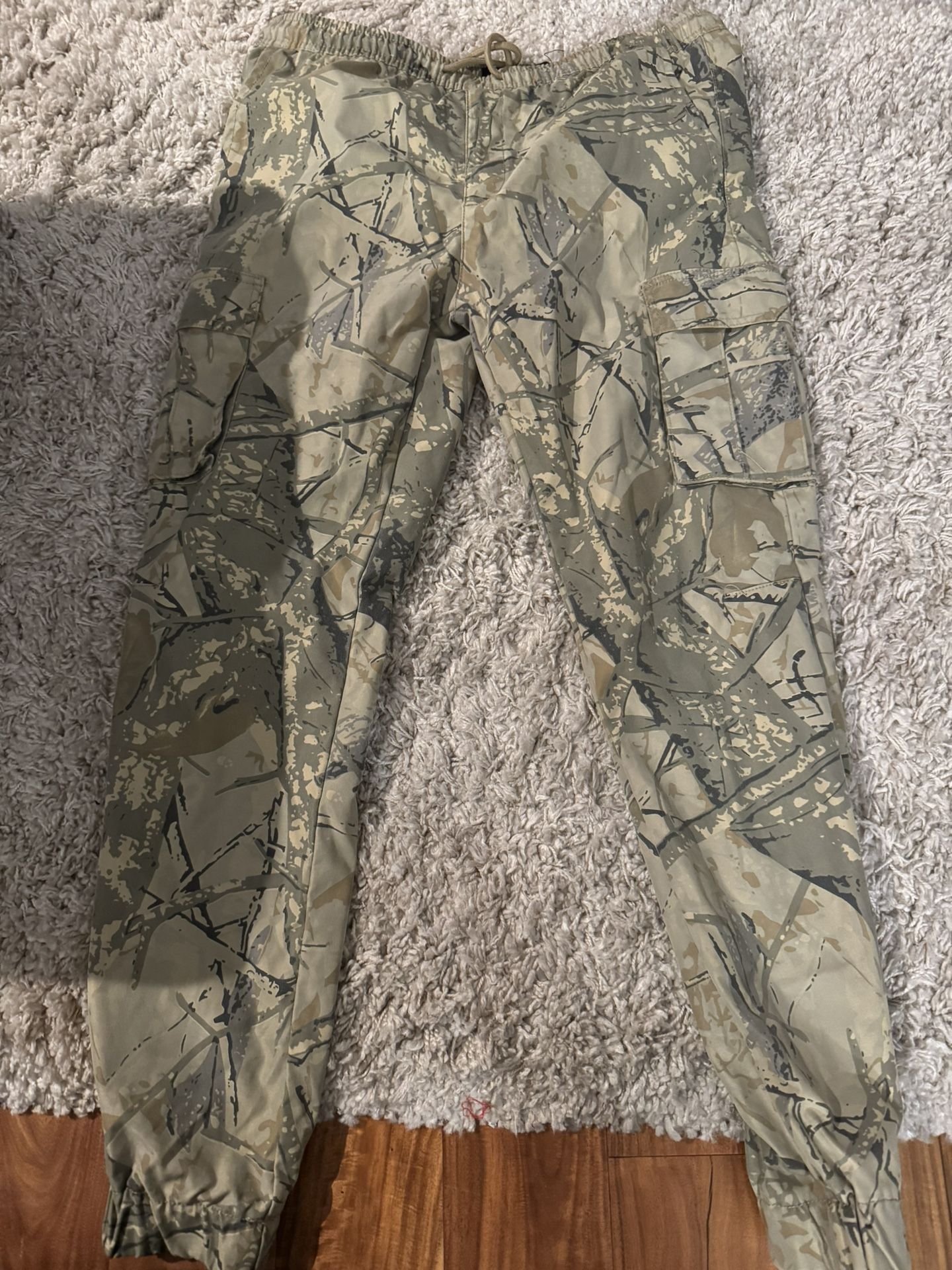 smoke ash cargo pants size XL