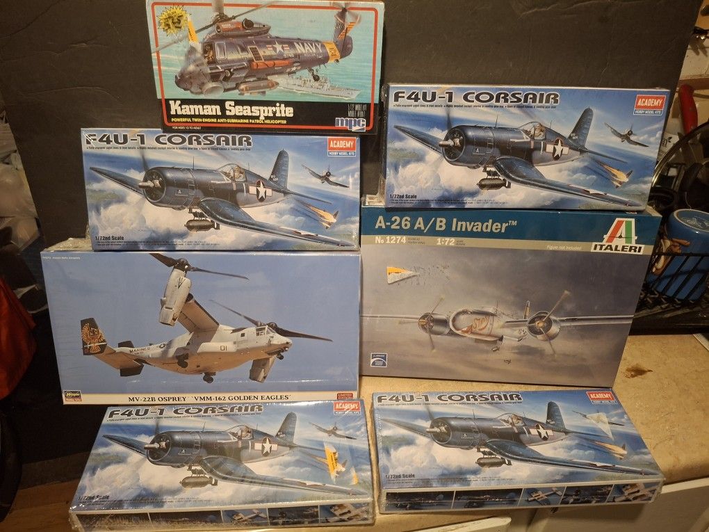 Military Aircraft SEALED New MODEL Kits Lot-2 Large-4 Meduims-1 Small