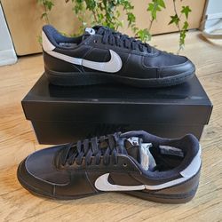 Nike - Field General '82 - NEW - Size 10