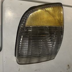 1(contact info removed) Chevrolet head light  right side