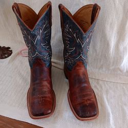 Cody James Western Boots Like New