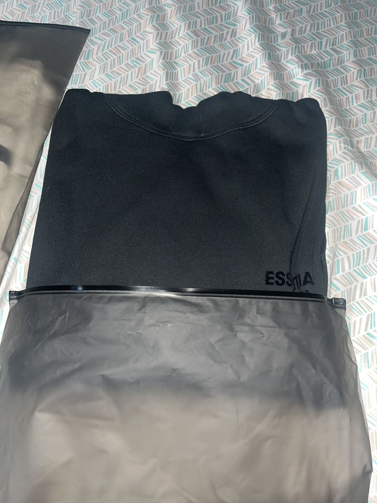authentic essential medium black hoodie