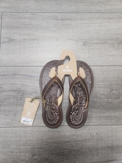 OluKai Women's Flip Flop Sandals