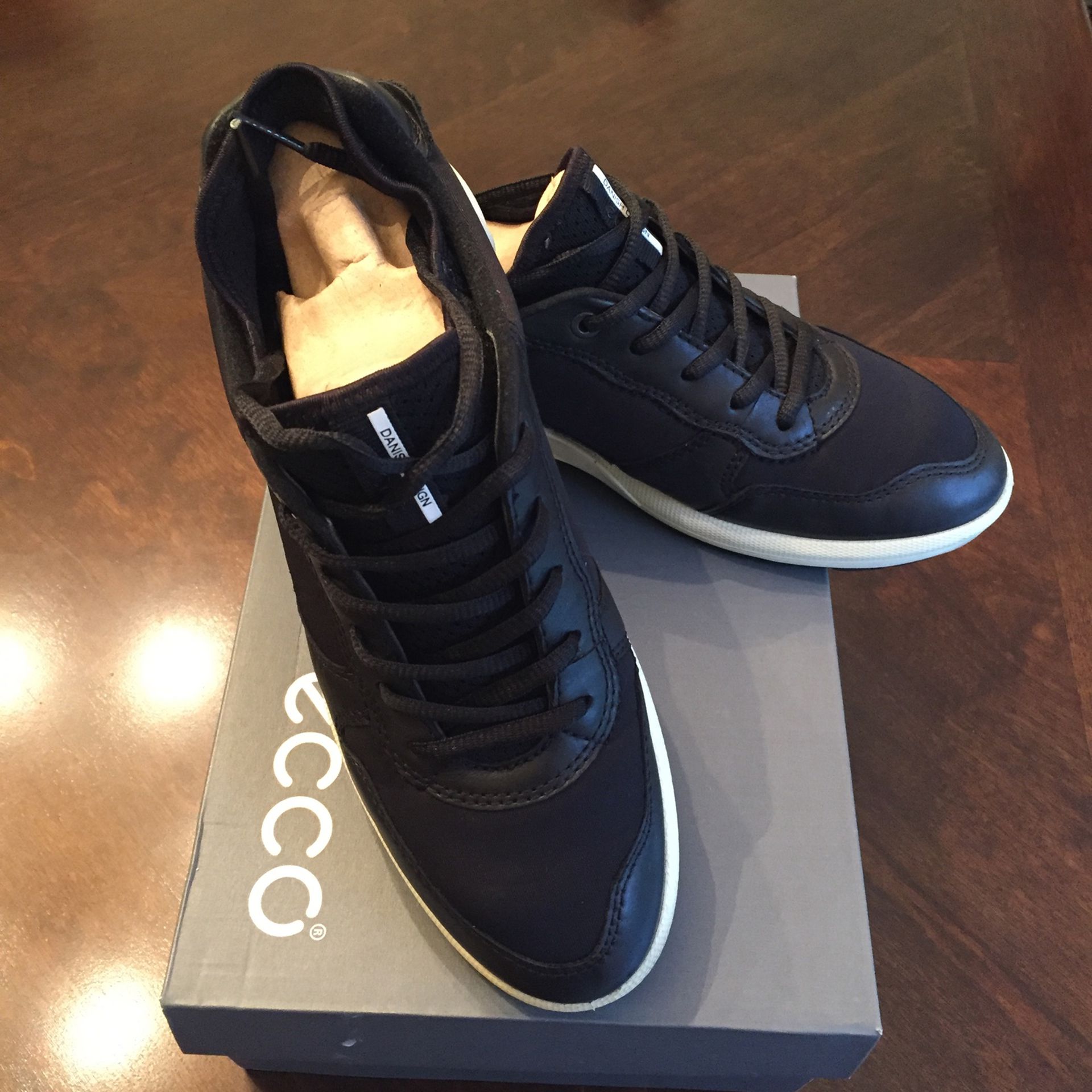 Smuk Mekaniker feudale Ecco Ladies Black Size 8-8.5 ( Brand New Never Used) Bought From Sweden for  Sale in Mission Viejo, CA - OfferUp