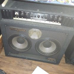 Behringer/ Ultrabass  BX4210A