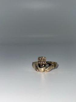 Solid 14k Claddagh Ring
