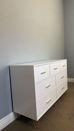 White 7-Drawer Dresser