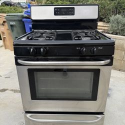 FRIGIDAIRE STOVE/OVEN