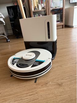 Used Shark AV251WA Robot Vacuum (bagless)