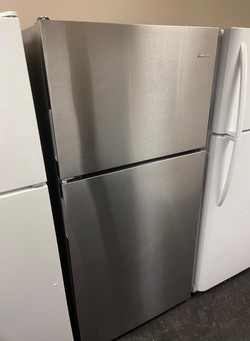 Amana Top Freezer Fridge – Stainless, Clean