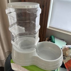 Dog Food Dispenser