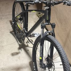 mountain bike rígida (hardtail)