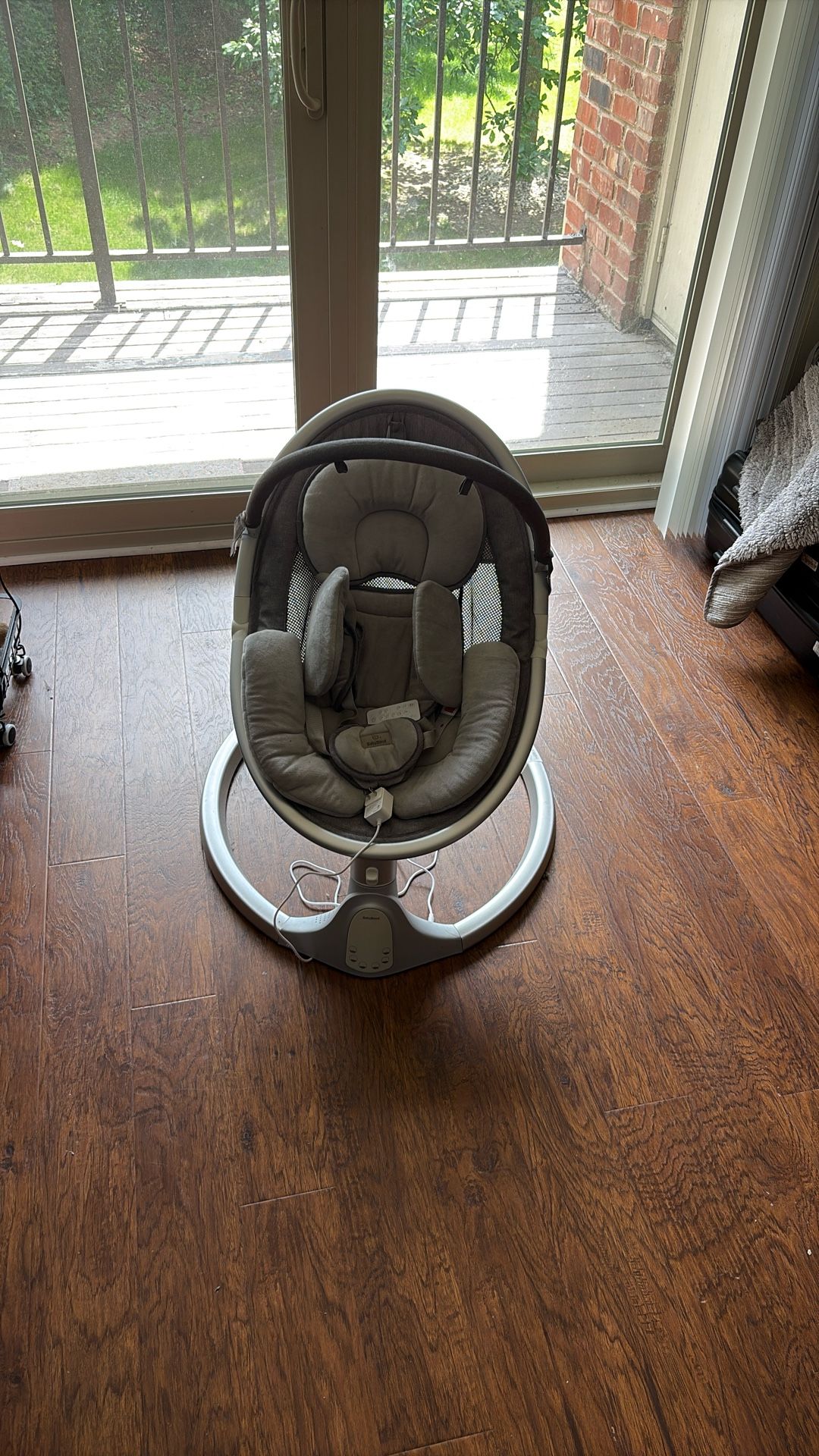 BabyBond Baby Swing – Like New, Barely Used!
