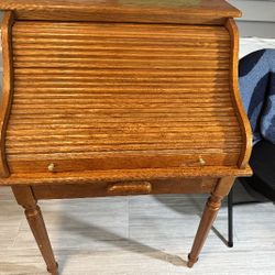 Vintage Small Rolltop Drsk