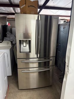 36” Samsung refrigerator working good 4 doors -not ice maker