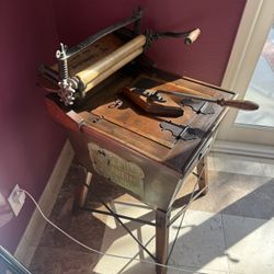 Antique Washing Machine Made By Darling housewife’s 