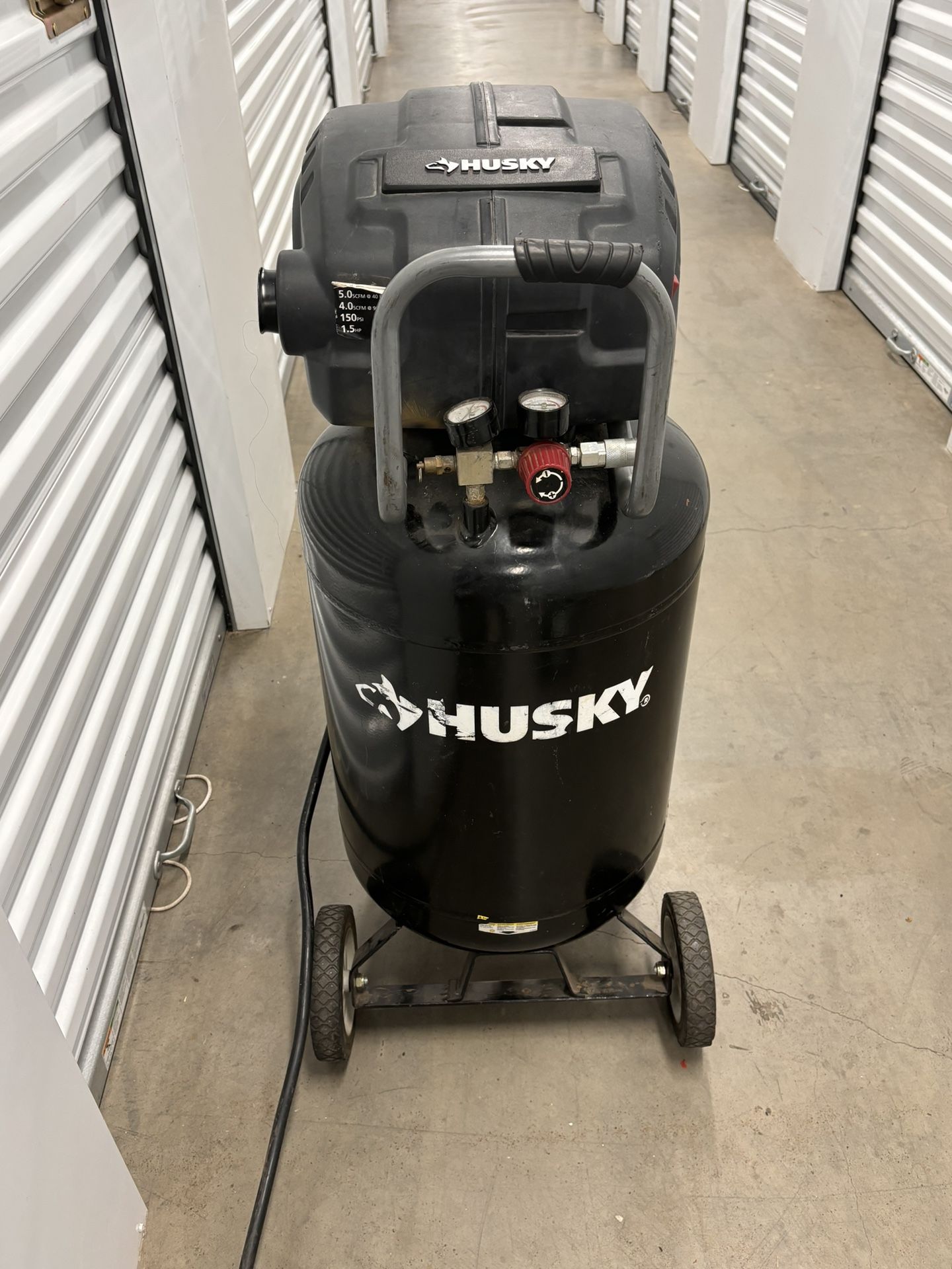 Husky Air Compressor 20 Gal Works Perfect !!!