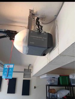 Chamberlain myQ Garage Door Opener