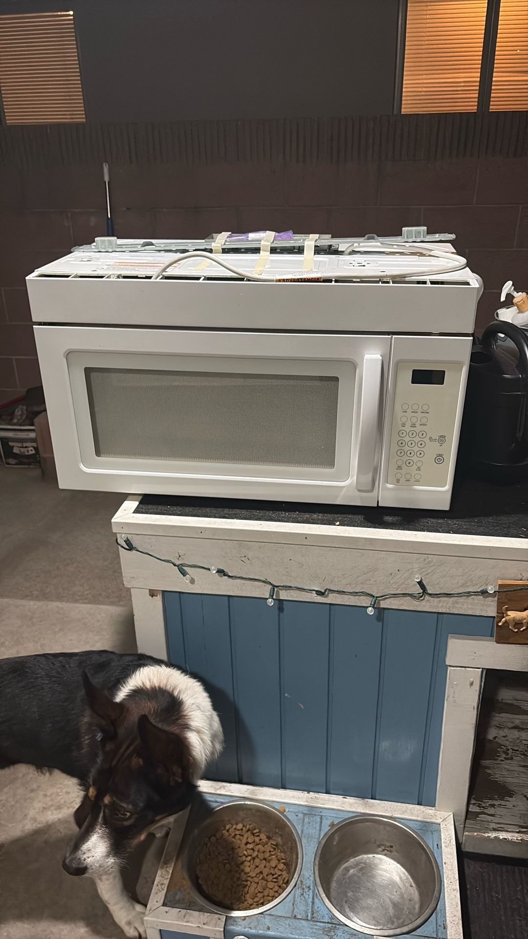 Whirlpool Microwave Oven With Vent Fan