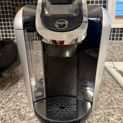 KEURIG 2.0 COFFEE MAKER - DIGITAL 