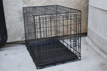 Black Wire Dog Crate with Tray