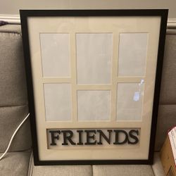 6 Picture Friends Frame