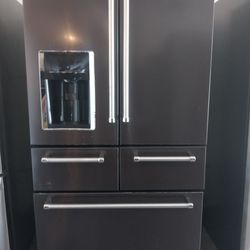 Frigidaire Luxury Refrigerator 