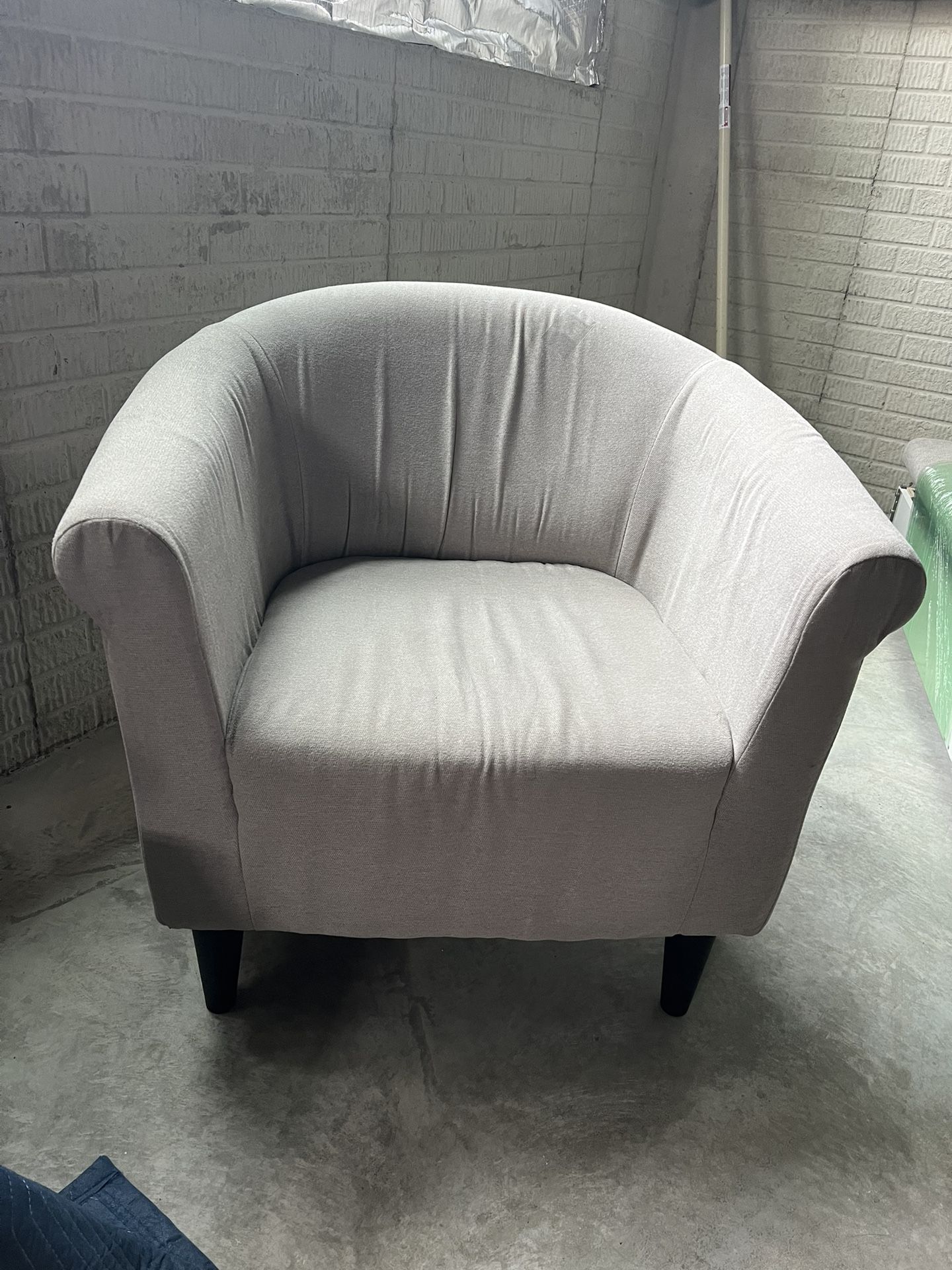 Modern Barrel Accent Chair – Light Gray Fabric