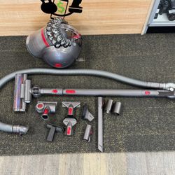Dyson Cinetic Big Ball Animal Pro Vacuum Cleaner Purple