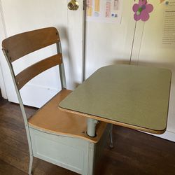 Homeschool Vintage Student Desk 