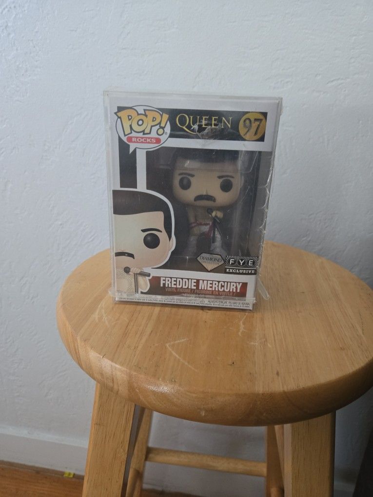 FREDDIE MERCURY FUNKO
