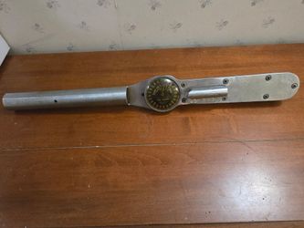 3/4" Snap on dial torque wrench goes to 600ftlbs