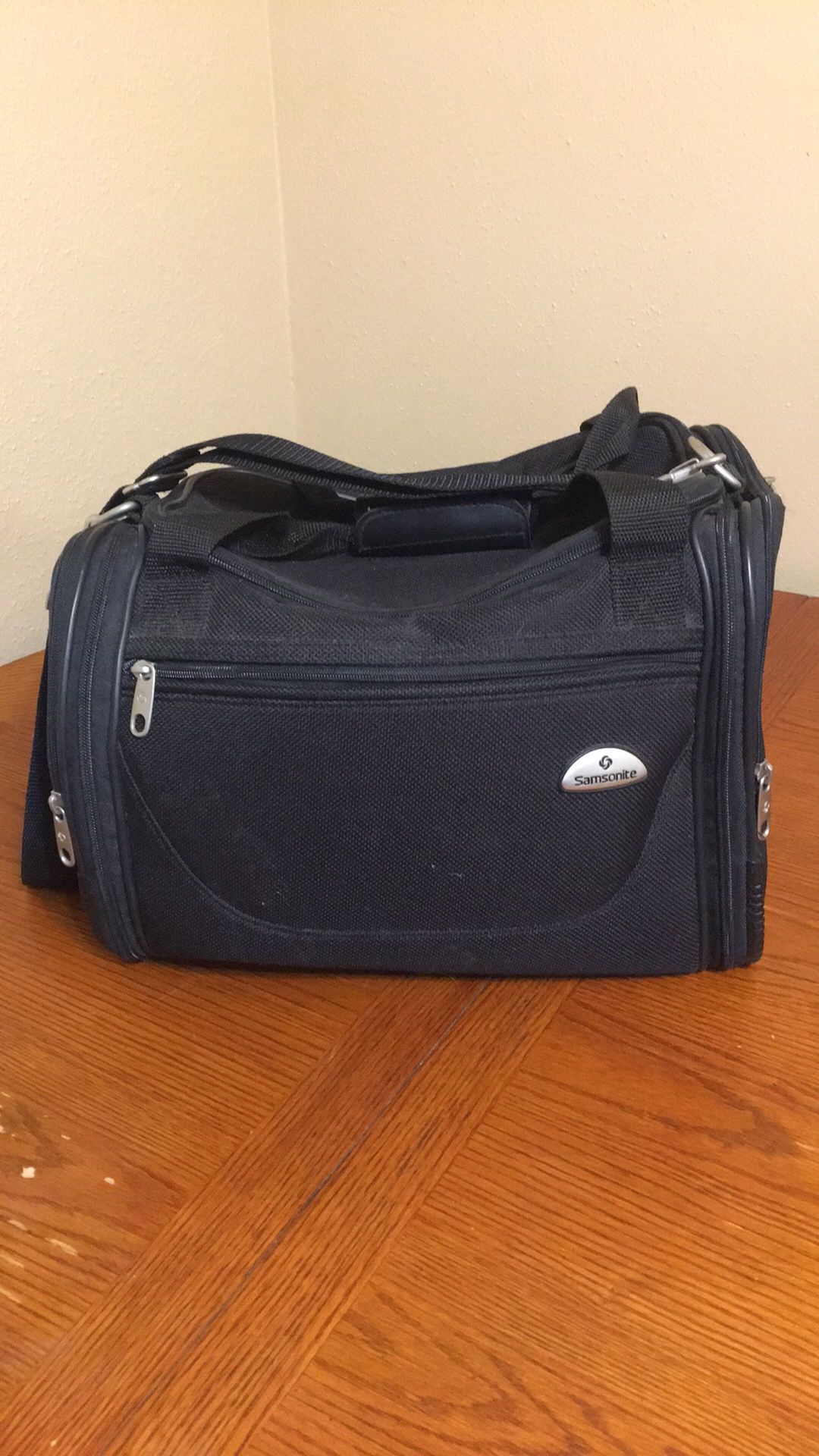 Samsonite aspire II boarding bag
