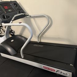 Star Trac 5600 Pro Commercial Treadmill 