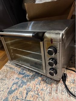 BLACK & DECKER TOASTER OVEN